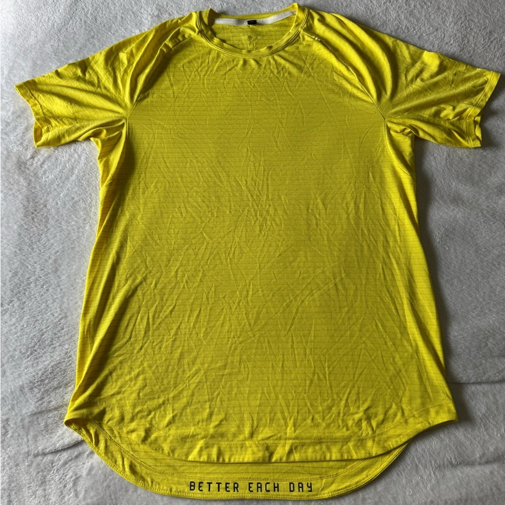 lululemon men’s short sleeve shirt activewear yellow stripe size large